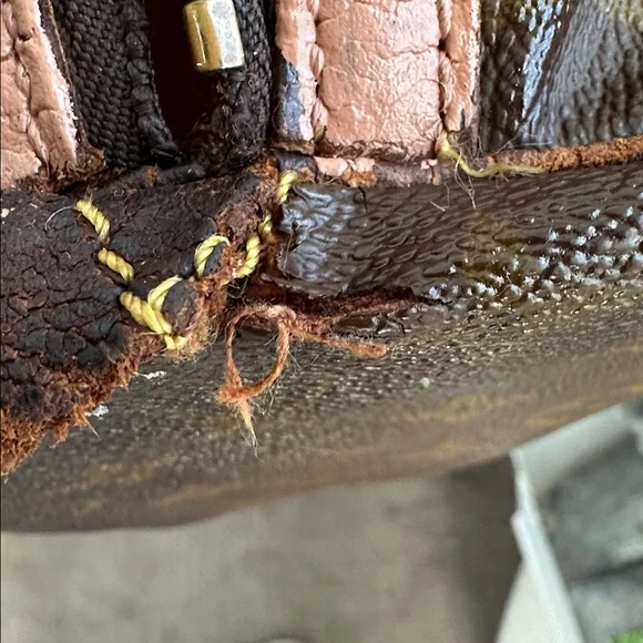 Louis Vuitton Monogram Sac Souple custom
No visible date code
14” x 10” x 7 - Picture 15 of 15